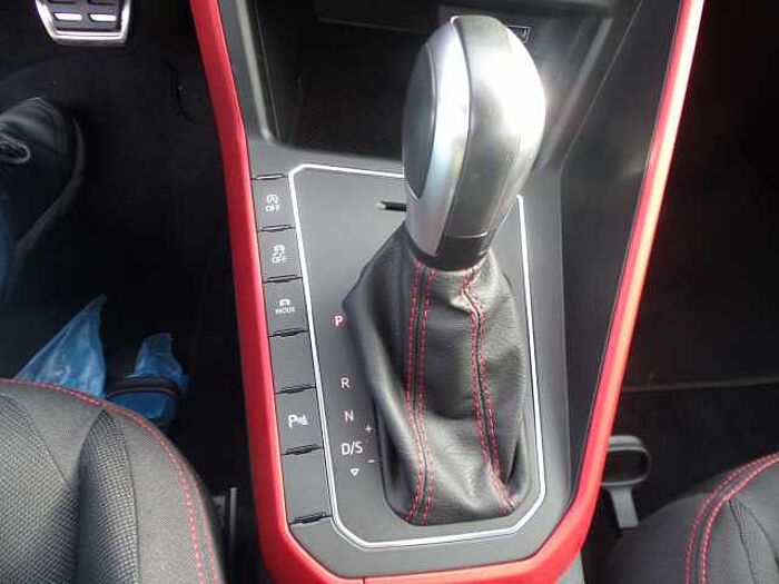 Volkswagen Polo VI 2.0 TSI OPF DSG GTI